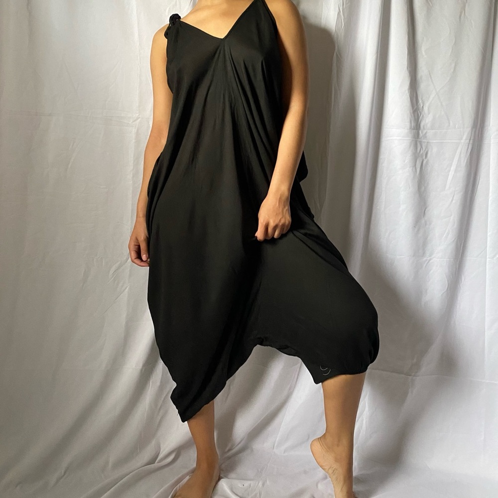 Boho sleeveless romper jumpsuit with adjustable tie straps.. One size